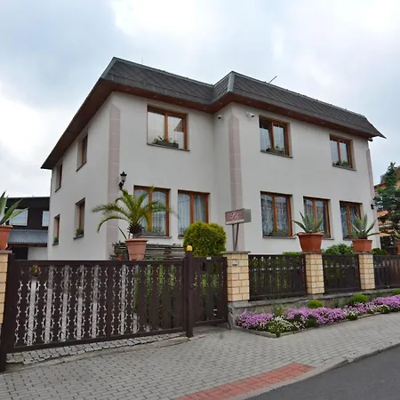 Apartmany Karlovy Vary Exterior photo